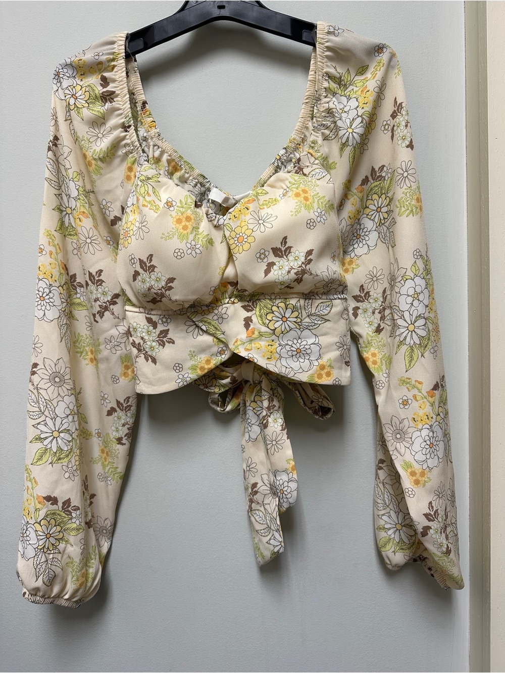 New Floral Tie-Front Long Sleeve Crop Top With Tie Back - Cream/Yellow
